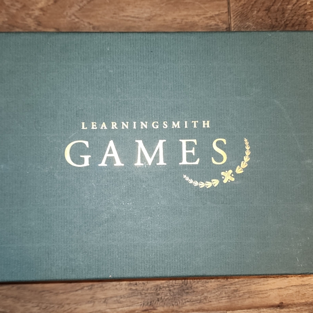 Vintage LearningSmith chess game w/ case